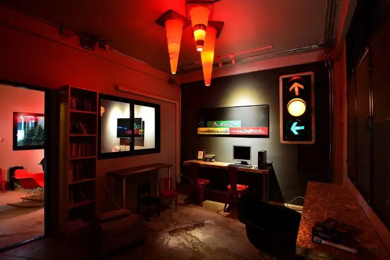 wanderlust tips hostel voi cung cua tuong tai thai lan 3