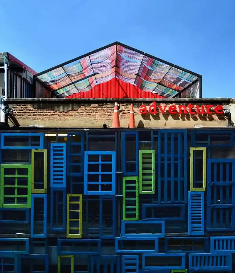 wanderlust tips hostel voi cung cua tuong tai thai lan 7