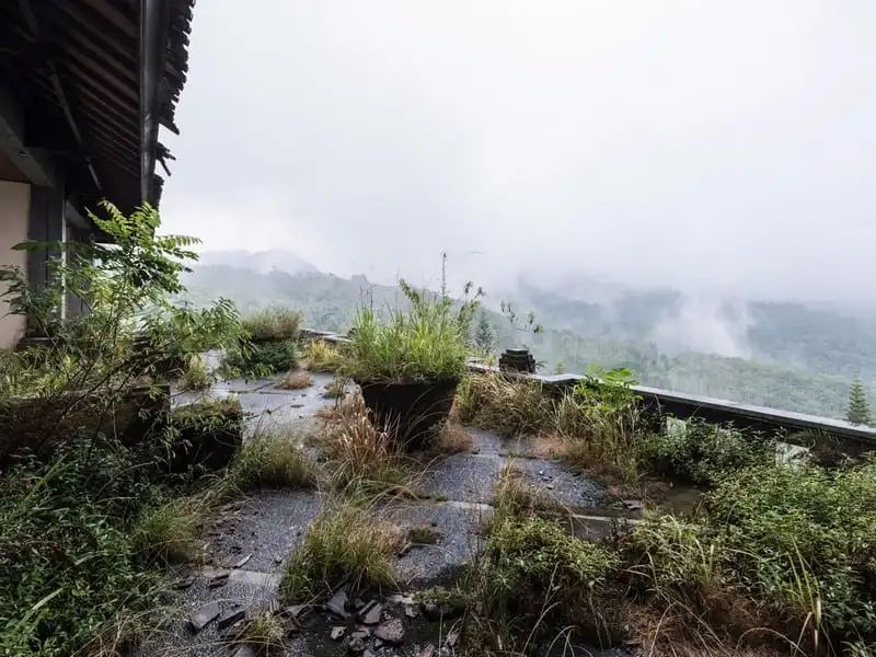 wanderlust tips kham pha khach san bo hoang day anh o indonesia 15