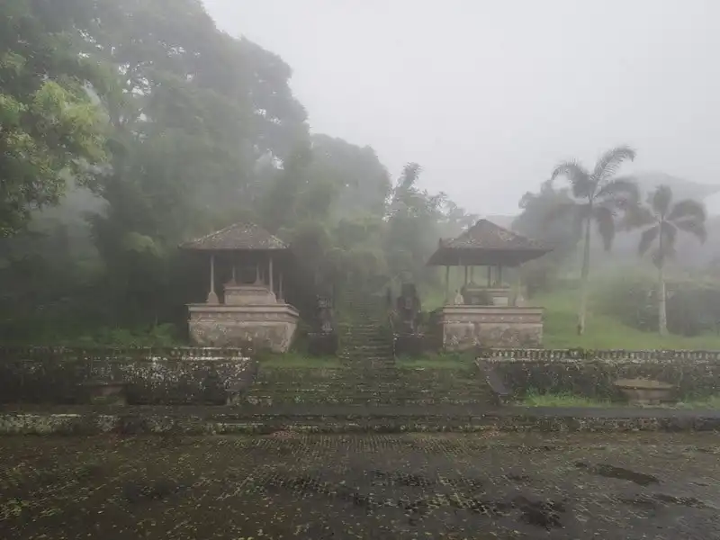 wanderlust tips kham pha khach san bo hoang day anh o indonesia 17