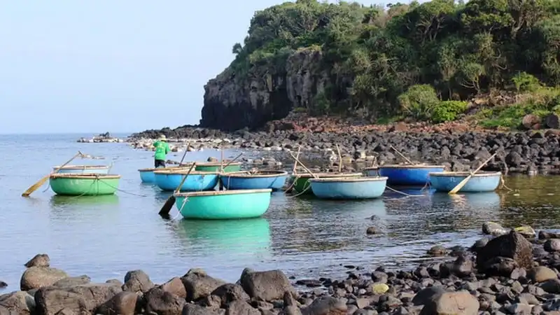 Khám phá vẻ đẹp nguyên sơ của Gành Yến, Quảng Ngãi 6 wanderlust tips kham pha ve dep nguyen so cua ghanh yen quang ngai 1