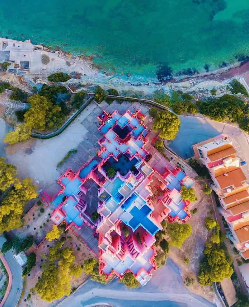 Lạc bước tới "Pháo đài hồng" ở Tây Ban Nha 8 wanderlust tips lac buoc toi phao dai hong o tay ban nha 6