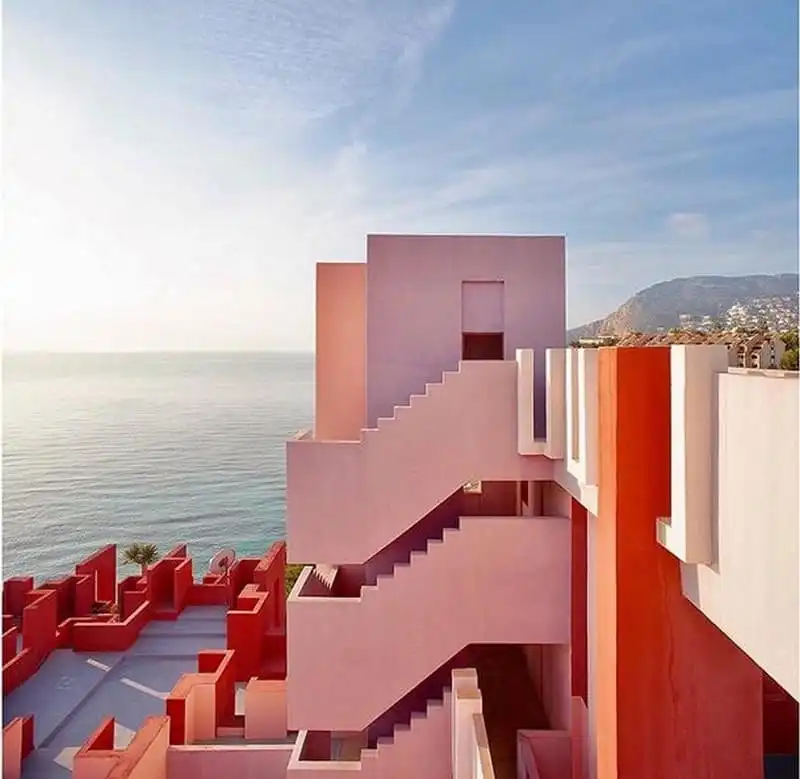 Lạc bước tới "Pháo đài hồng" ở Tây Ban Nha 11 wanderlust tips lac buoc toi phao dai hong o tay ban nha 9