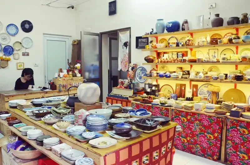 wanderlust tips me man voi 5 tiem gom nho xinh giua long ha noi 50