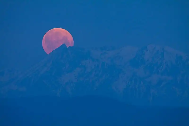 wanderlust tips ngan ngo voi phong canh tuyet dep noi bien gioi ba lan slovakia 12