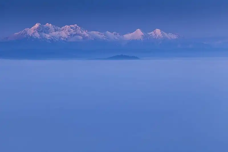 wanderlust tips ngan ngo voi phong canh tuyet dep noi bien gioi ba lan slovakia 16