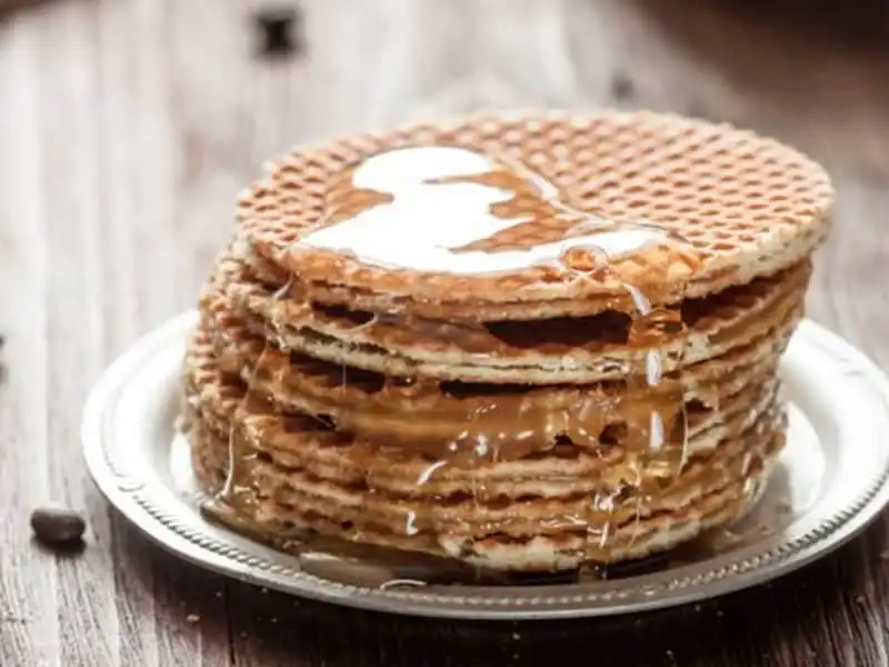 Người dân các nước trên thế giới thích món ăn vặt nào nhất? (Phần 2) 9 wanderlust tips nguoi dan cac nuoc tren the gioi thich mon an vat nao nhat 17