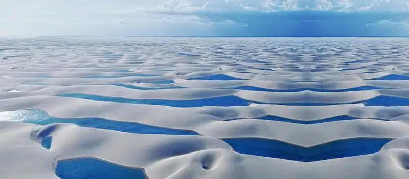 wanderlust tips thien duong tuyet dep giua sa mac chi xuat hien vai thang trong nam 8