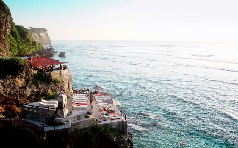 wanderlust tips top 10 hon dao dep nhat gioi nam 2017 1 1