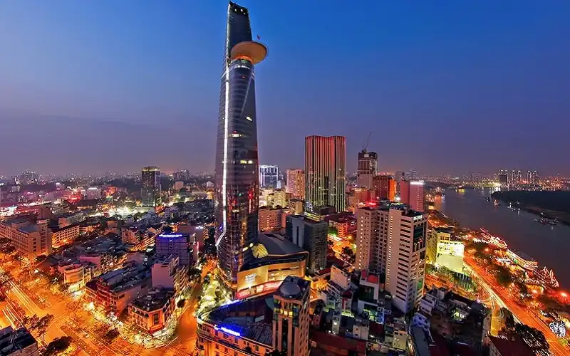 TP HCM là điểm đến lý tưởng cho người du lịch một mình 5 wanderlust tips tp hcm lot top diem den cho nhung nguoi thich du lich mot minh