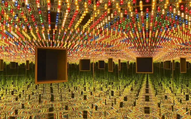 Triển lãm nghệ thuật của Yayoi Kusama tại Bảo tàng Seattle Art 6 wanderlust tips trien lam nghe thuat cua yayoi kusama tai bao tang seattle art2