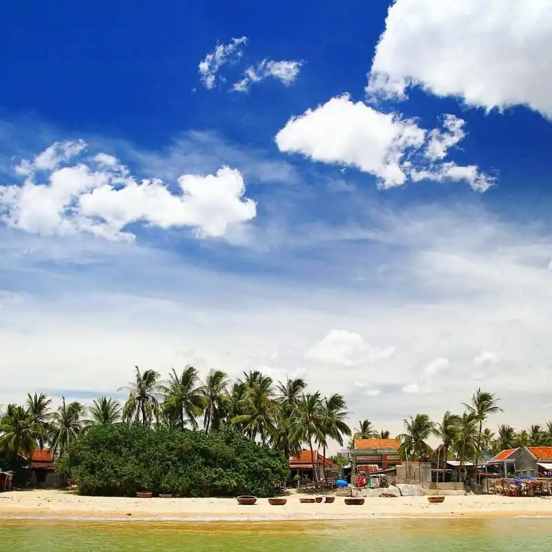 Vi vu Phú Yên nhớ đừng bỏ qua hòn Chùa 7 wanderlust tips vi vu phu yen nho dung bo qua hon chua 9