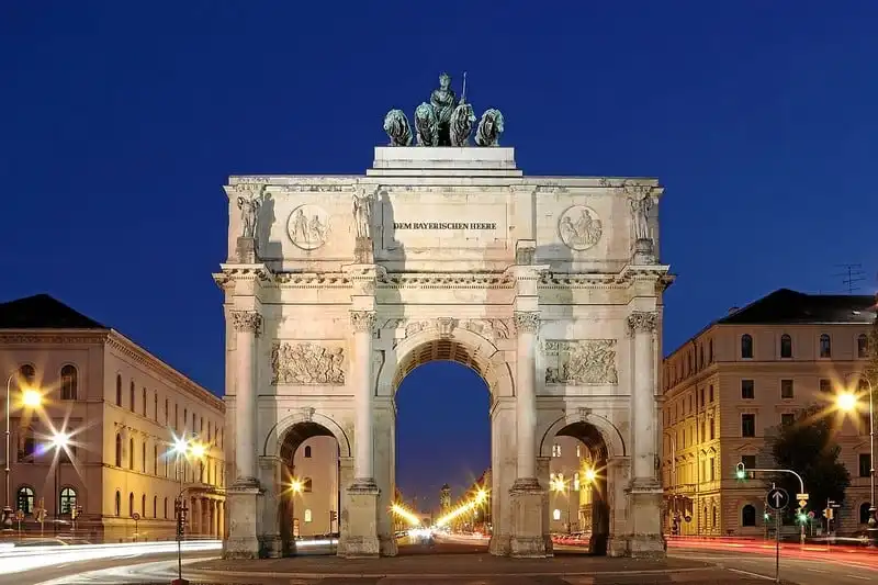 wanderlust tips y nghia dang sau cac cong trinh kien truc noi danh tren gioi 8