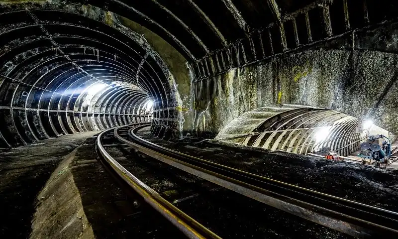 wanderlust tips tuyen duong sat duoi long dat o Anh thanh vien bao tang 1