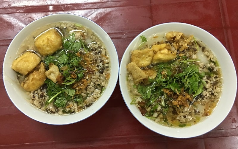 Những quán bánh đúc “nhỏ mà có võ” ở đất Hà thành 5 wanderlust tips nhung quan banh duc nho ma co vo o dat ha thanh 00