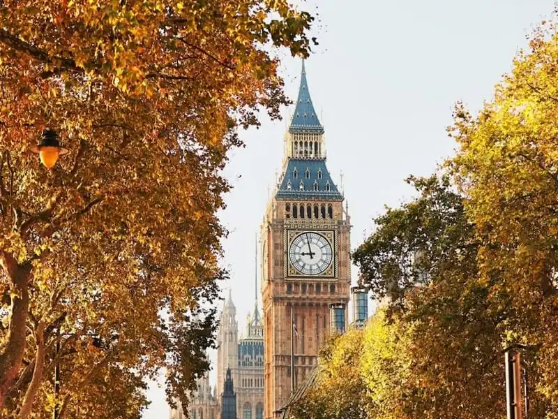 wanderlust tips 15 dia diem ly tuong de ngam ve dep tuyet cua mua thu 6