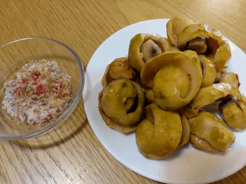 Hấp dẫn 4 món ăn vặt đặc trưng đất Hà Thành mỗi độ thu về 6 wanderlust tips 4 mon vat dac trung cua mua thu ha noi 7