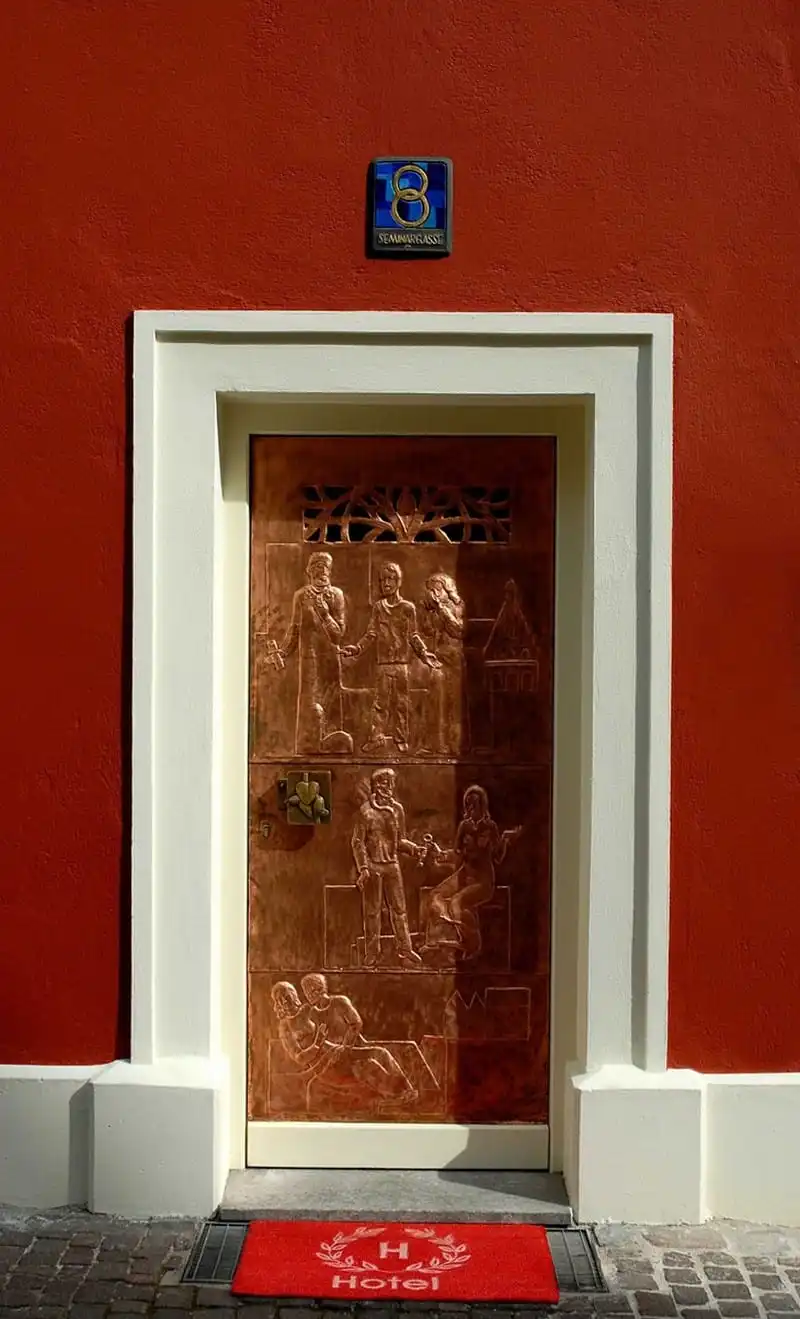 wanderlust tips can canh khach san nho nhat gioi chi du cho cho 2 thuong de 10