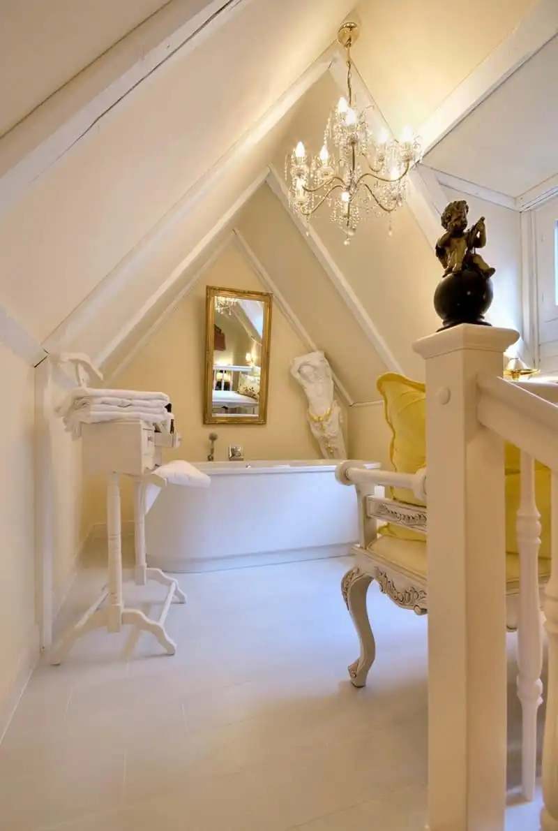 wanderlust tips can canh khach san nho nhat gioi chi du cho cho 2 thuong de 4