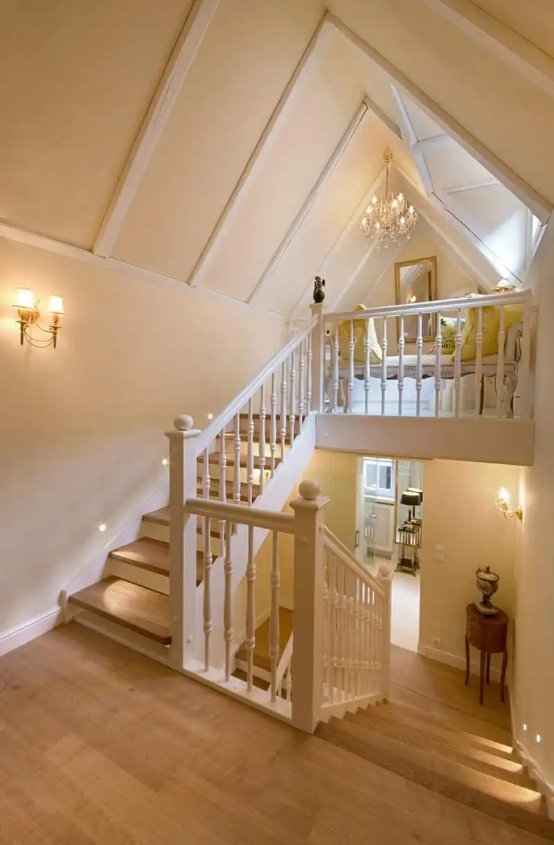 wanderlust tips can canh khach san nho nhat gioi chi du cho cho 2 thuong de 8