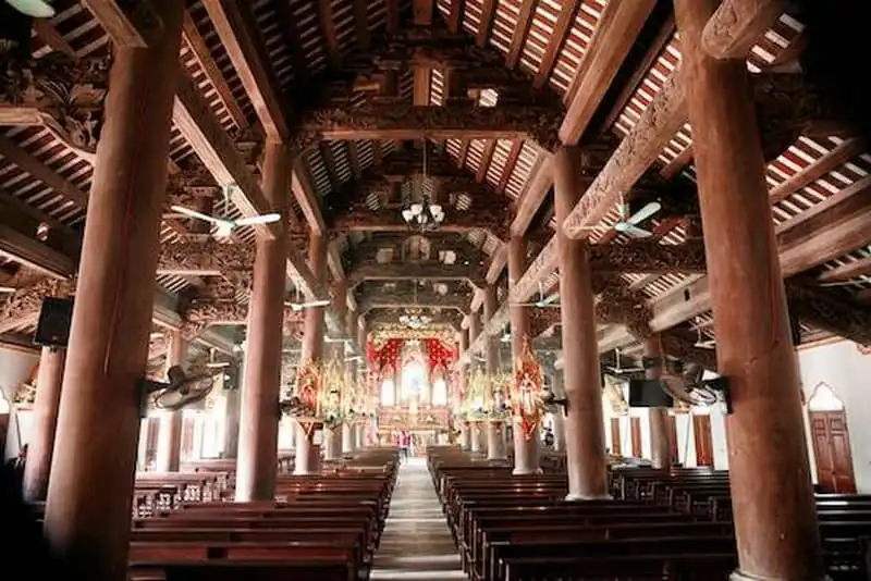 Cháy lớn thiêu rụi nhà thờ cổ 130 tuổi ở Nam Định 6 wanderlust tips chay lon nha tho co o 130 tuoi o nam dinh 2