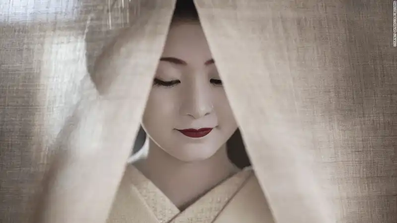 wanderlust tips chum anh ven man bi mat ve cuoc doi cua nhung maiko 2