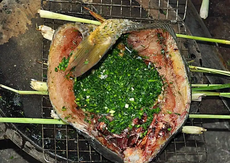 wanderlust tips dac sac huong vi mon nuong trong am thuc thai dien bien 2