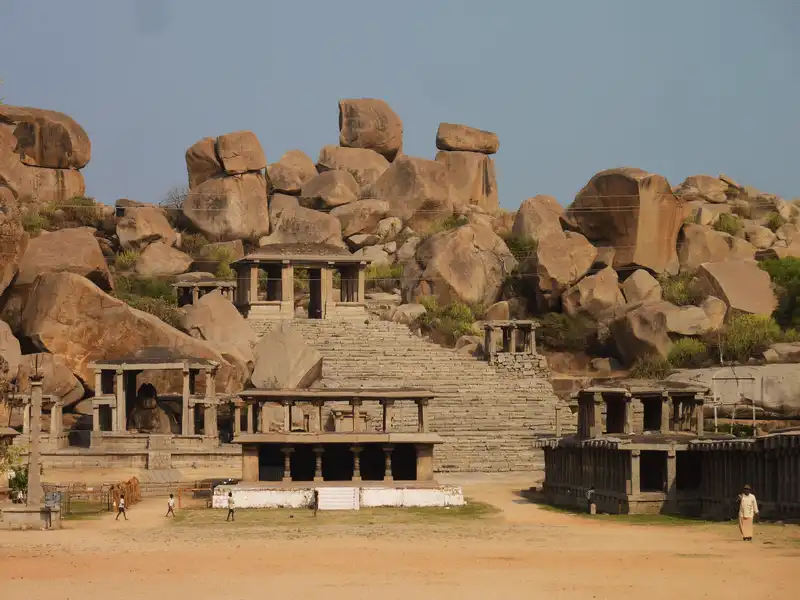 wanderlust tips ghe tham hampi thi tran cua nhung phe tich tai 10