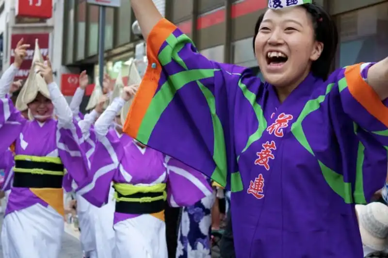 Hơn 1 triệu người đổ về Nhật Bản tham dự Lễ hội nhảy múa Awa Odori 8 wanderlust tips hon 1 trieu nguoi ve nhat ban tham du le hoi nhay mua 7