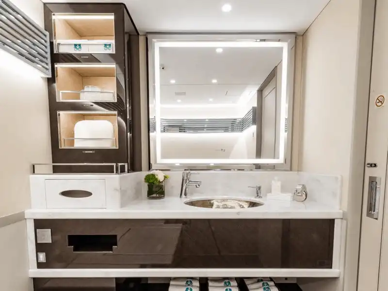 wanderlust tips kham pha crystal skye may bay sang chanh bac nhat gioi 15