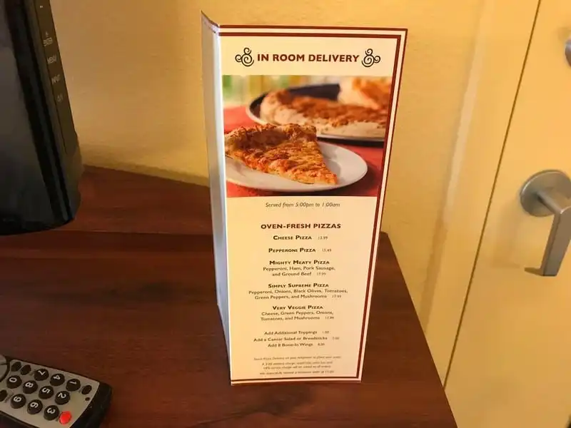 wanderlust tips kham pha nhung dieu thu vi ben trong khach san disney 15