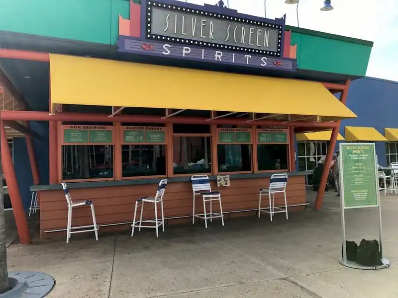 wanderlust tips kham pha nhung dieu thu vi ben trong khach san disney 20