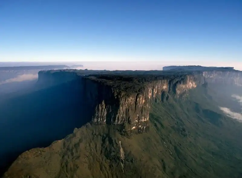 Khám phá Tepui - "ngôi nhà của các vị thần" ở Nam Mỹ 9 wanderlust tips kham pha tepui ngoi nha cua cac vi than o nam my 2
