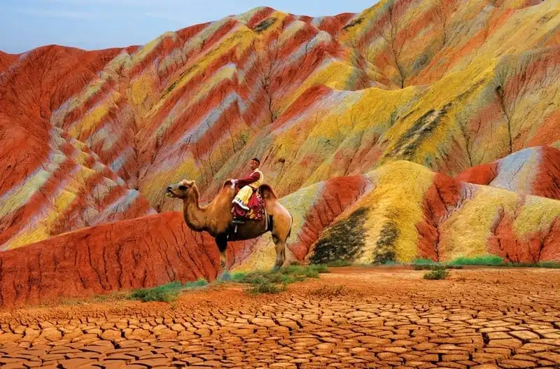 wanderlust tips ngo ngang nui cau vong sac so o trung quoc 8