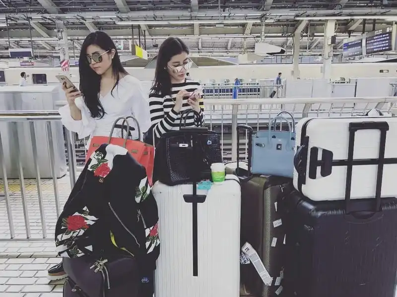 wanderlust tips nu ty phu 28 tuoi va nhung chuyen du lich trong mo 4