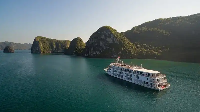 Paradise Việt Nam tiên phong du lịch ẩm thực trên Vịnh Hạ Long 5 wanderlust tips paradise viet nam tien phong du lich am thuc tren vinh ha long 3