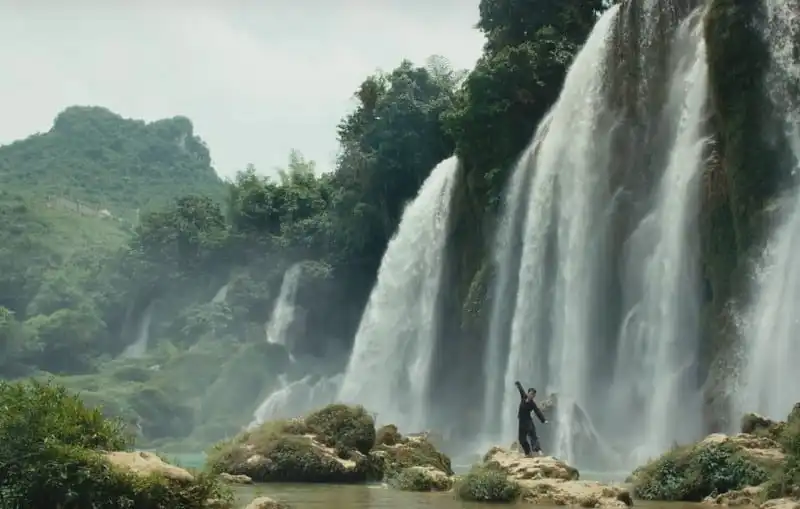 wanderlust tips vung dat cao bang hien len tuyet dep trong mv moi cua bich phuong 3