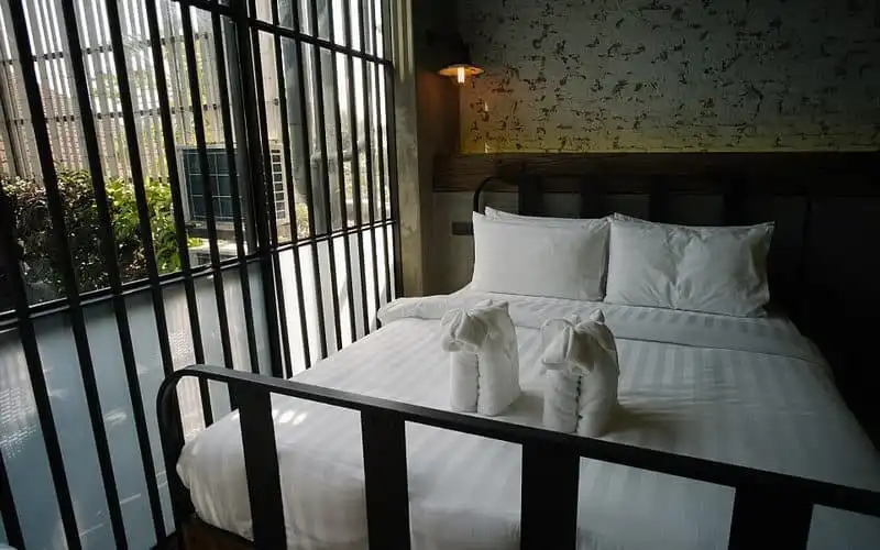 wanderlust tips Sook Station khach san nha tu o bangkok 2