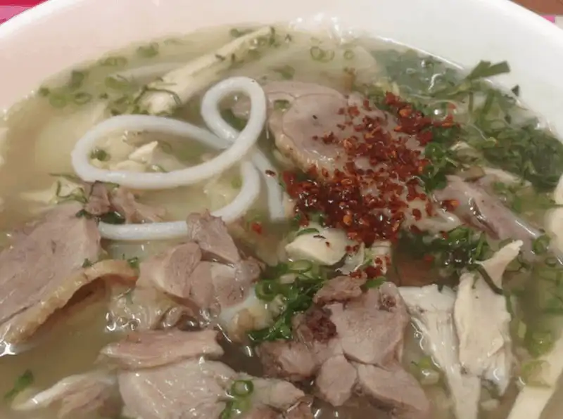 wanderlust tips 16 dac san xu tuyen niu chan du khach 5