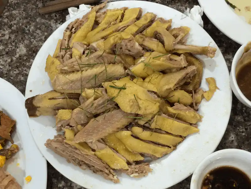 wanderlust tips 16 dac san xu tuyen niu chan du khach 6