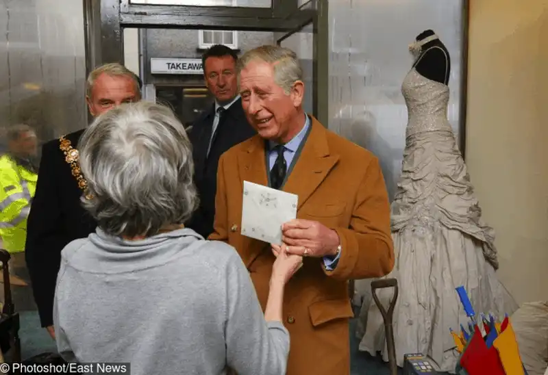 wanderlust tips 9 nguyen tac khac nghiet cua hoang gia anh co ban khong biet 6