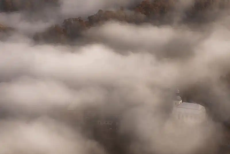 wanderlust tips dam say ve dep nao long cua ba lan khi thu ve 8