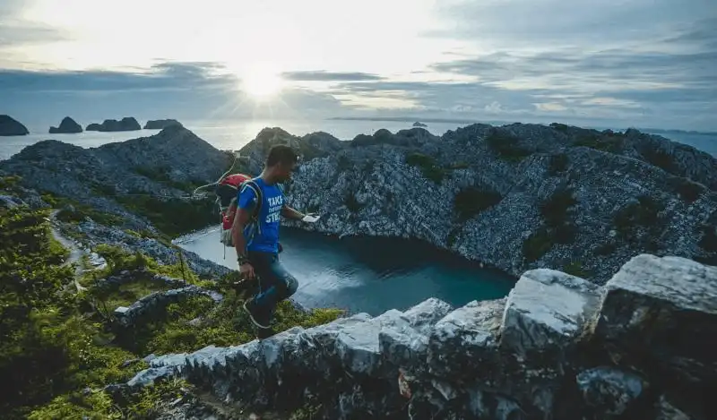 wanderlust tips dao da long chau ky vi giua muon trung bien khoi11