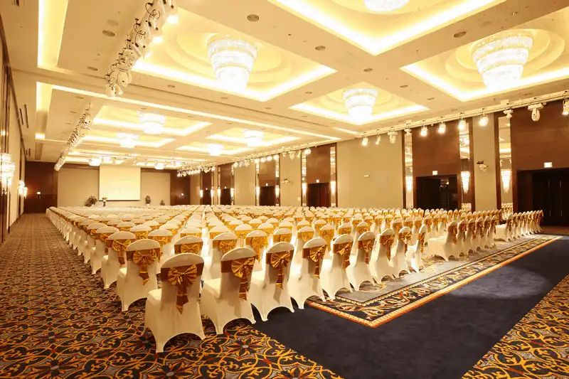 wanderlust tips intercontinental hanoi landmark72 khach san cao nhat viet nam tai ha noi 3