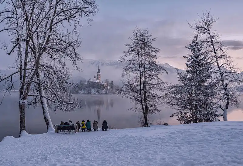 wanderlust tips ngan ngo truoc ve dep huyen ao cua ho bled o slovenia 1