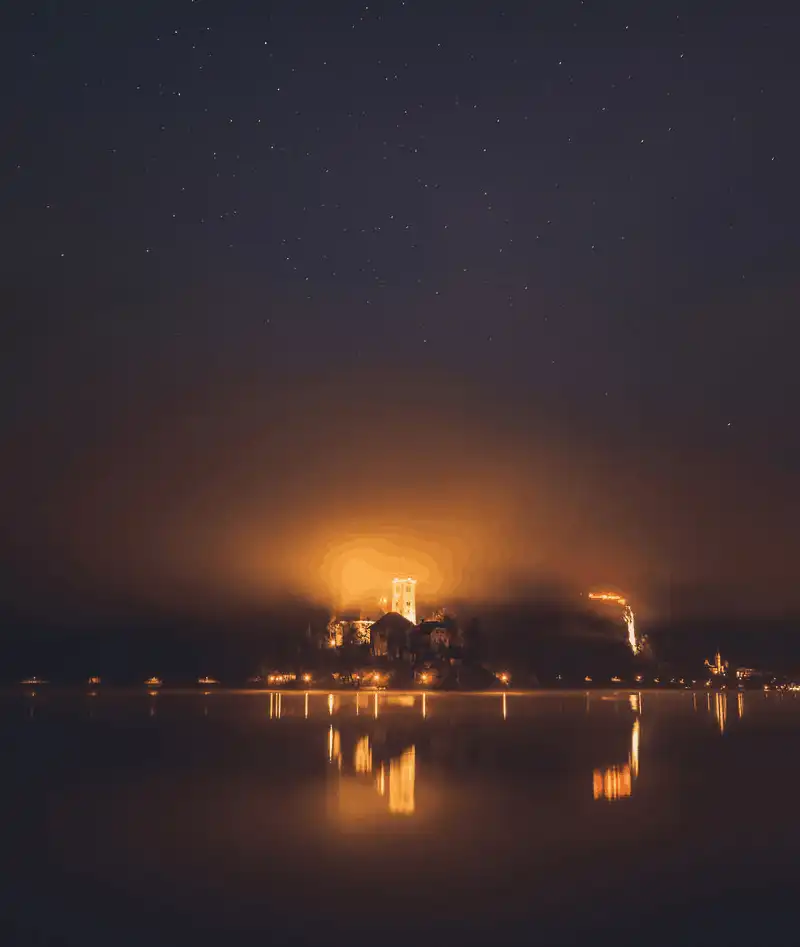 wanderlust tips ngan ngo truoc ve dep huyen ao cua ho bled o slovenia 18