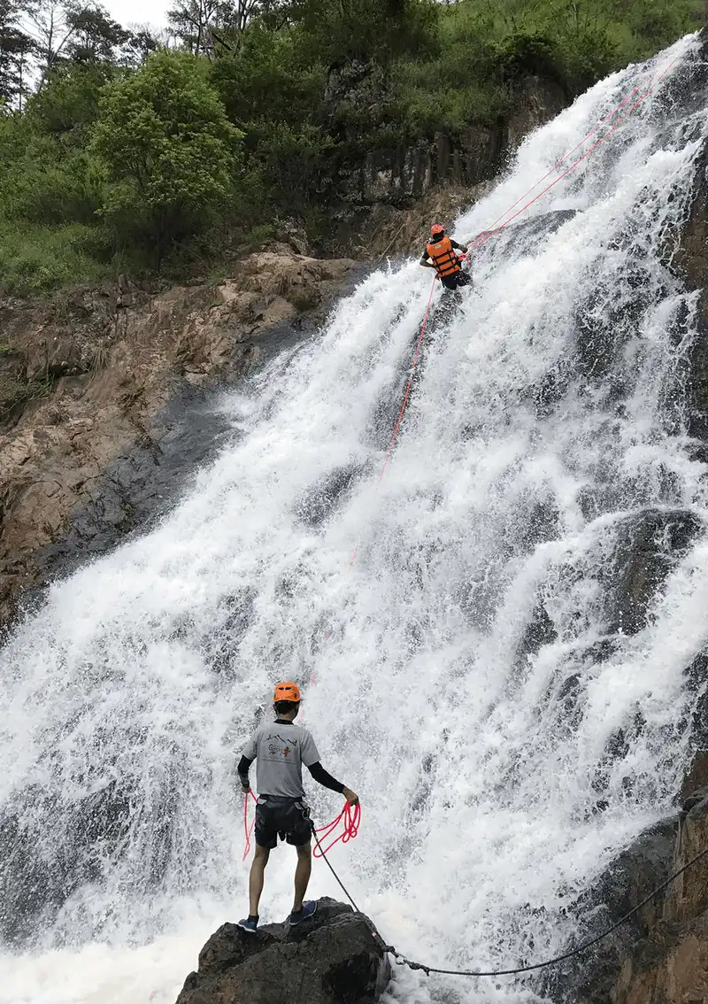 wanderlust tips toi lam dong hay trai nghiem cam xuc mao hiem voi thac da sar 3