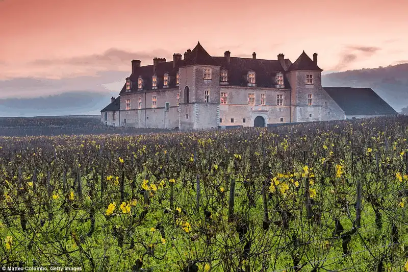 wanderlust tips viet nam la 1 trong 10 diem den mua thu tuyet voi nhat nam 2017 8