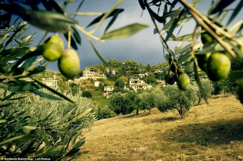 wanderlust tips viet nam la 1 trong 10 diem den mua thu tuyet voi nhat nam 2017 9