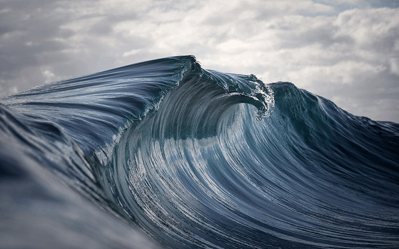 Những con sóng đầy ấn tượng qua ống kính Warren Keelan